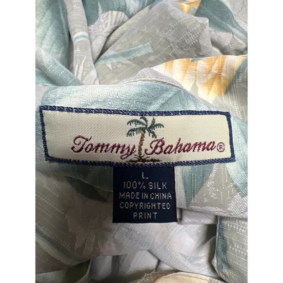 Tommy Bahama Men’s Silk Tropical Floral Button Up Short Sleeve Shirt Size Large - Picture 4 of 6